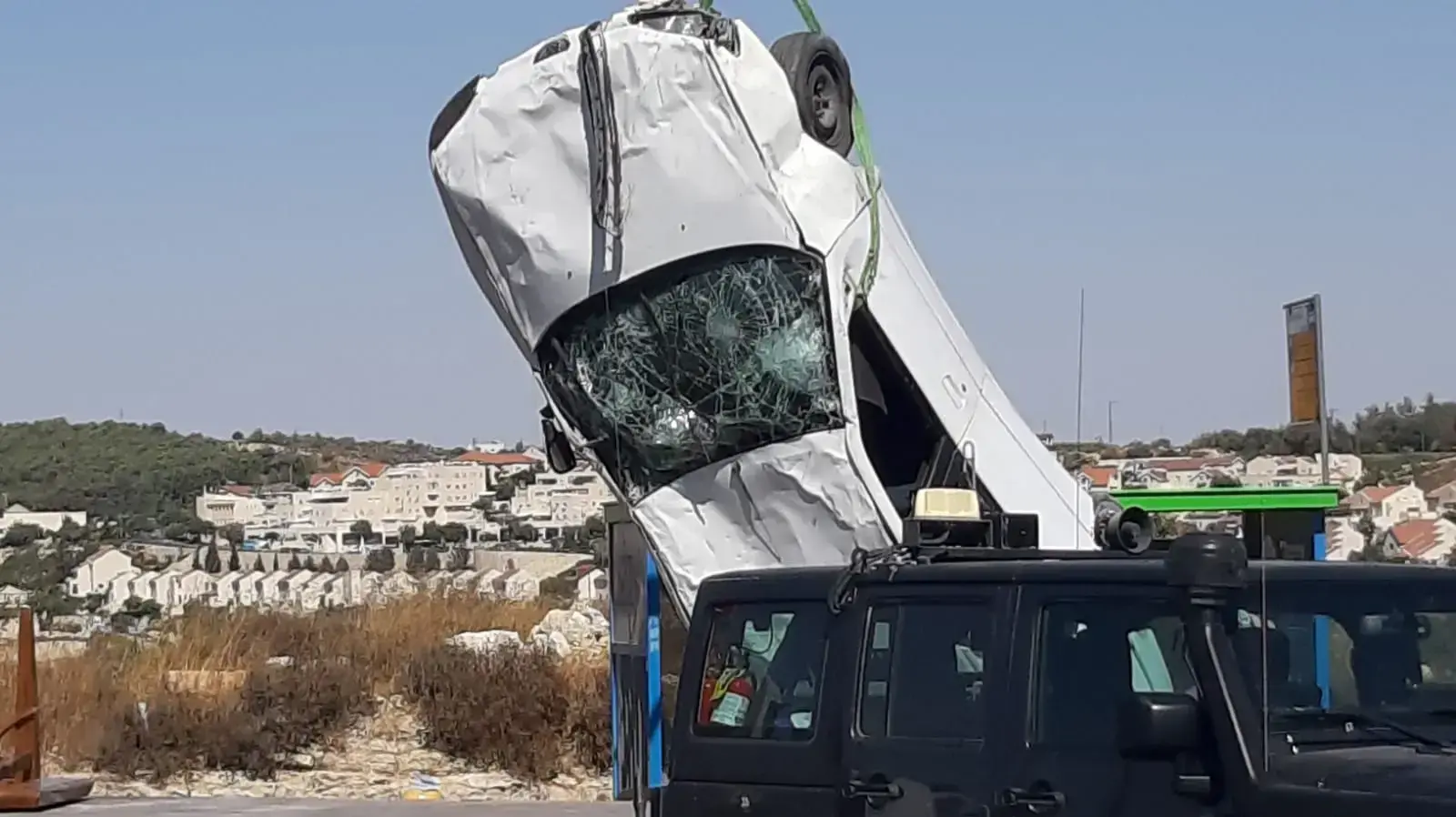 פינוי מכונית המחבל מפיגוע הדריסה בגוש עציון, 16 אוגוסט 2019 פינוי מכונית המחבל מפיגוע הדריסה בגוש עציון, 16 אוגוסט 2019