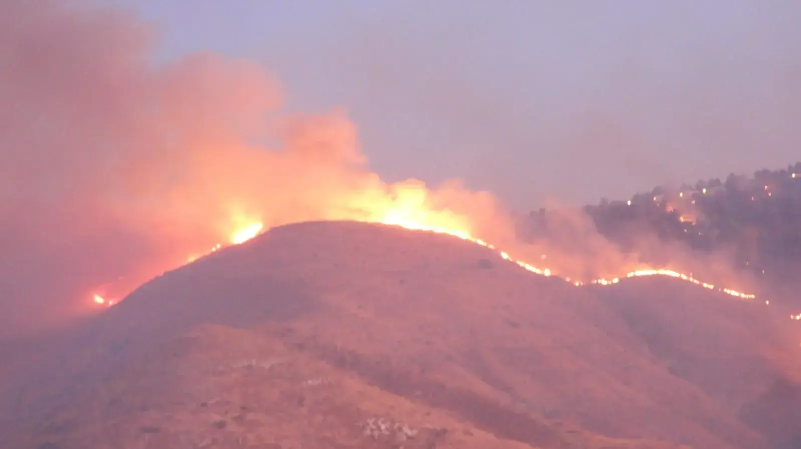 השריפה במשמורת הטבע סוסיתא ברמת הגולן. 17 באוגוסט 2019 השריפה במשמורת הטבע סוסיתא ברמת הגולן. 17 באוגוסט 2019
