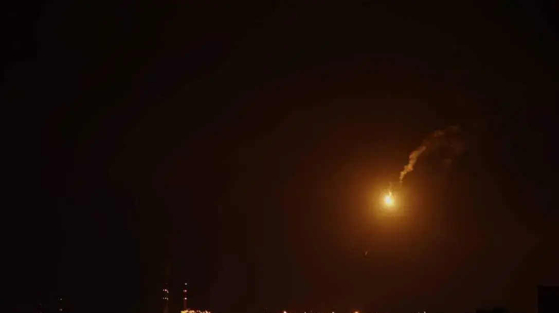 ירי פצצות תאורה לקראת תקיפה בעזה, 17 באוגוסט 2019 ירי פצצות תאורה לקראת תקיפה בעזה, 17 באוגוסט 2019