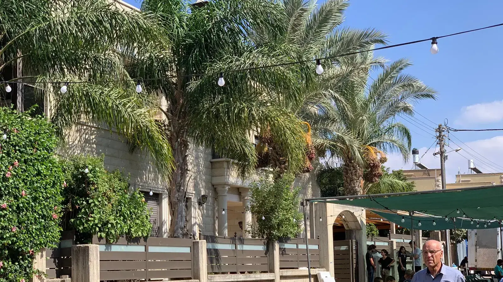 סוכת האבלים בעראבה של ההישראלית שנהרגה במהלך טיול באתיופיה 18 באוגוסט 2019 סוכת האבלים בעראבה של ההישראלית שנהרגה במהלך טיול באתיופיה 18 באוגוסט 2019