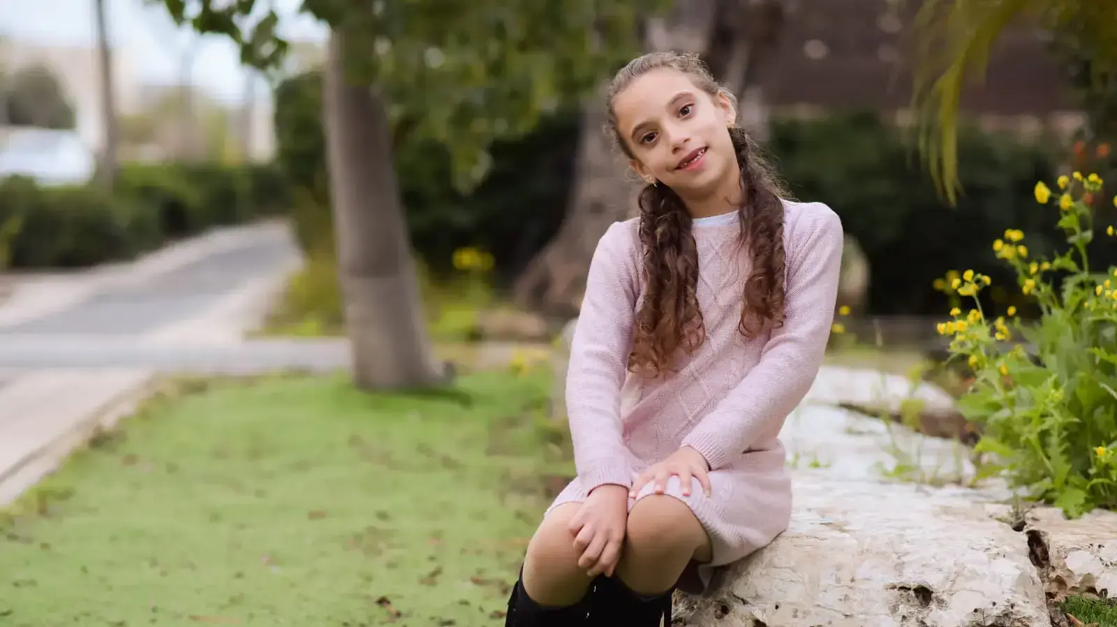 שילת אלמוג