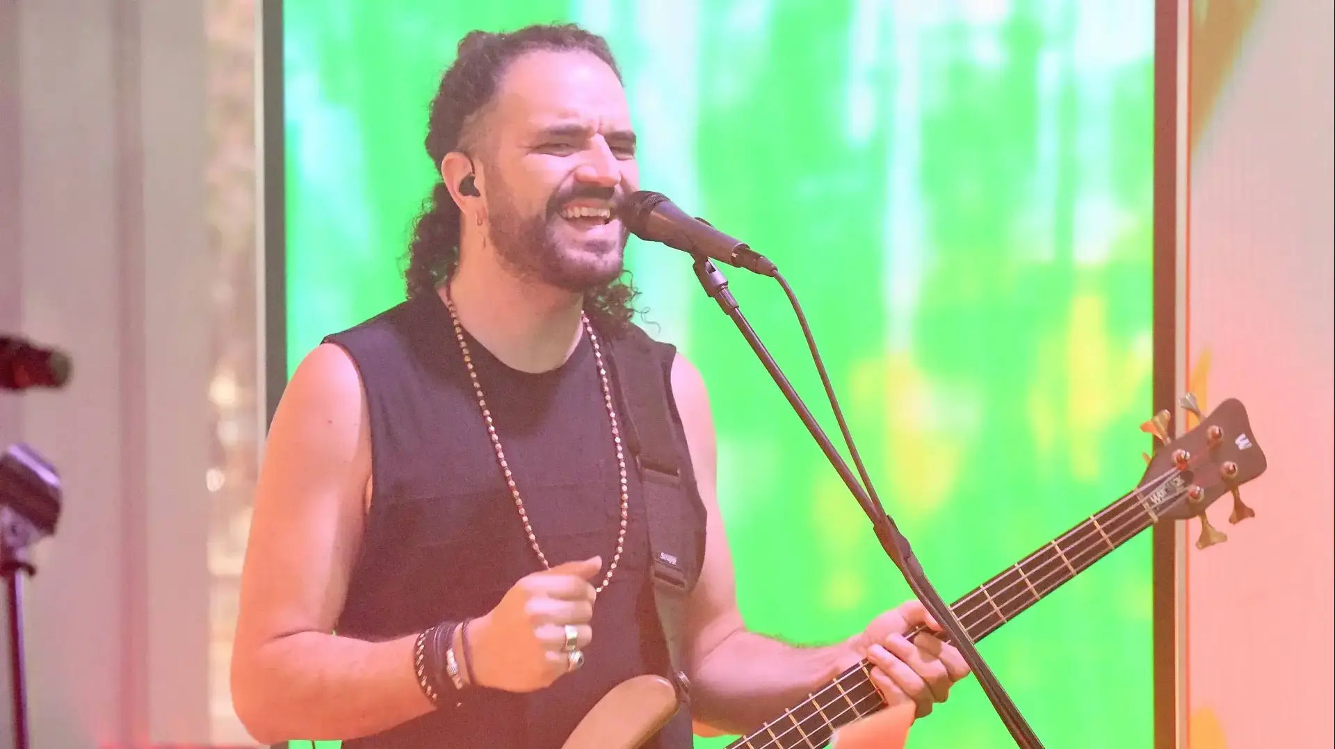 הדג נחש בהופעה באולפן וואלה, 22 באוגוסט 2019