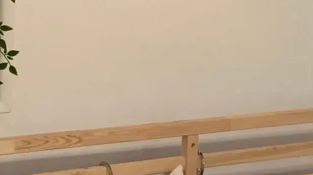אזיקים במיטה אזיקים במיטה