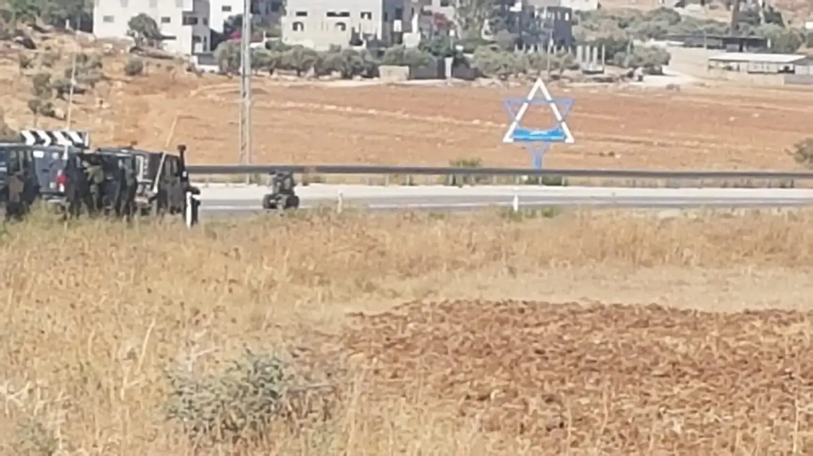 חפץ החשוד בצומת בית פוריק 26 באוגוסט 2019
חפץ החשוד בצומת בית פוריק 26 באוגוסט 2019