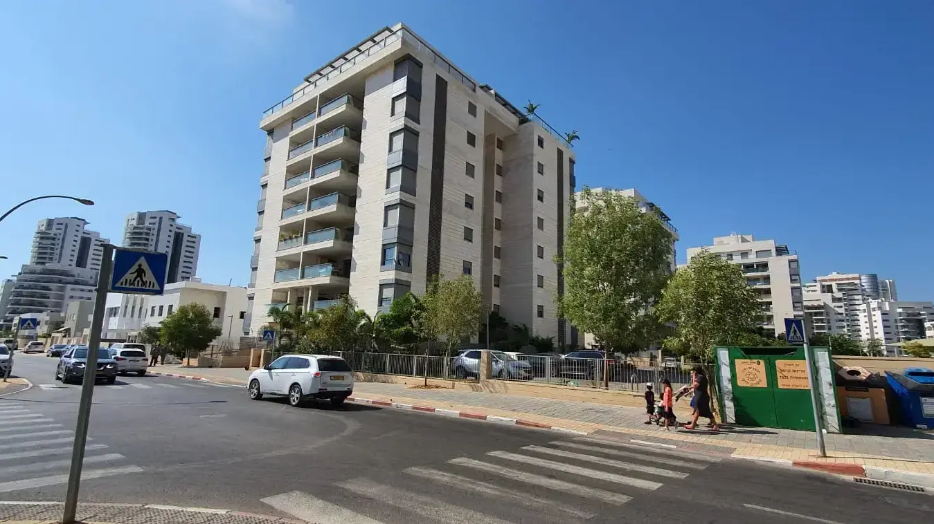 ילד נפל מהקומה השישית בבניין ביבנה