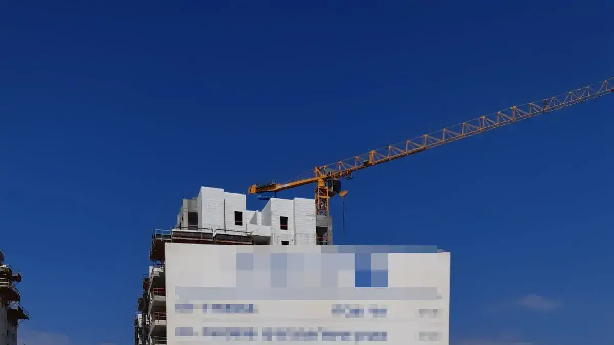 אתר הבנייה שבו נהרג פועל בתאונת עבודה