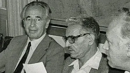 ישיבה של ממשלת האחדות בראשות שמעון פרס, ישראל קיסר
24/01/1985