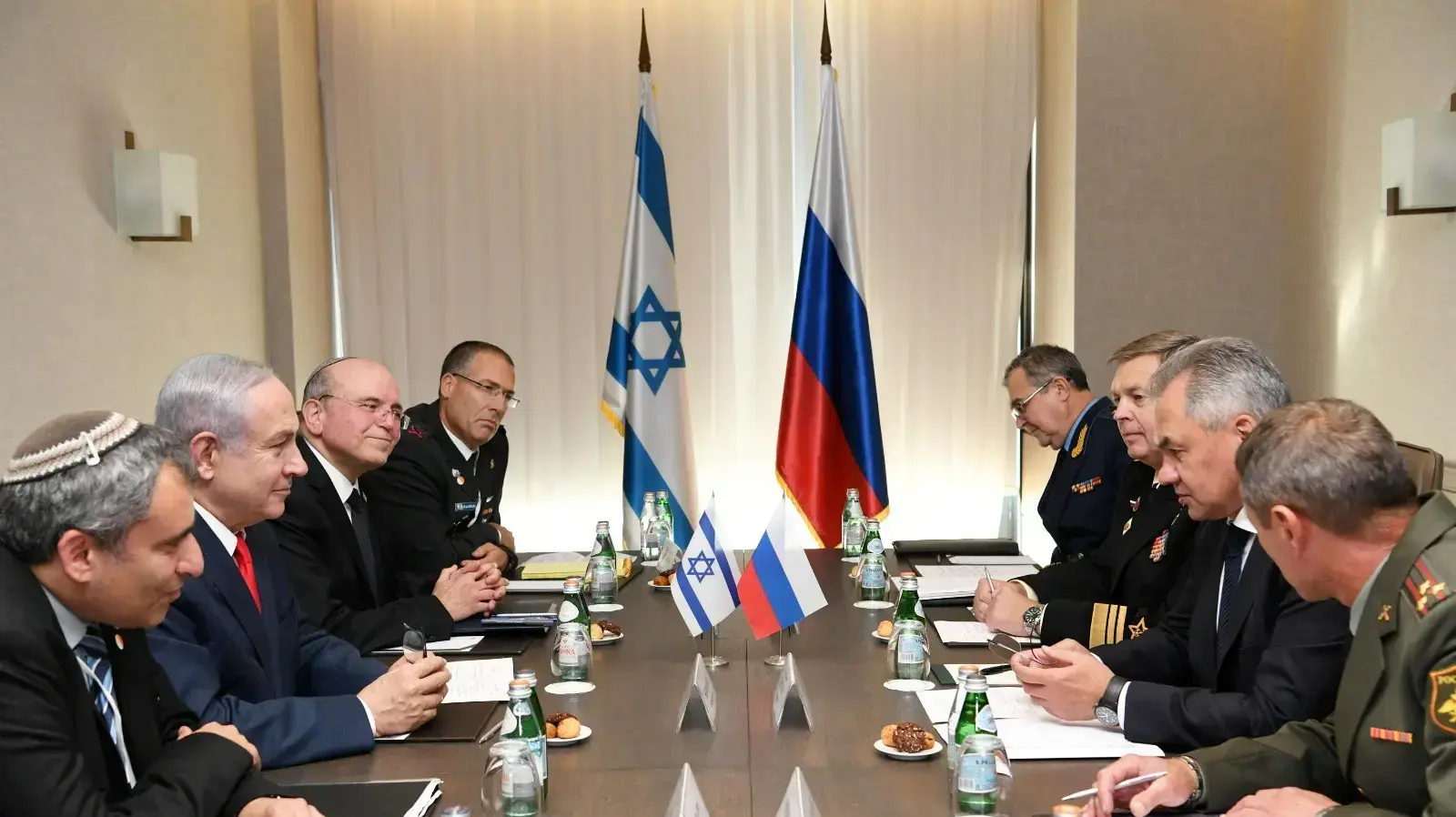 תמונות מהפגישה של נתניהו ושר ההגנה הרוסי שויגו, רוסיה 12 בספטמבר 2019