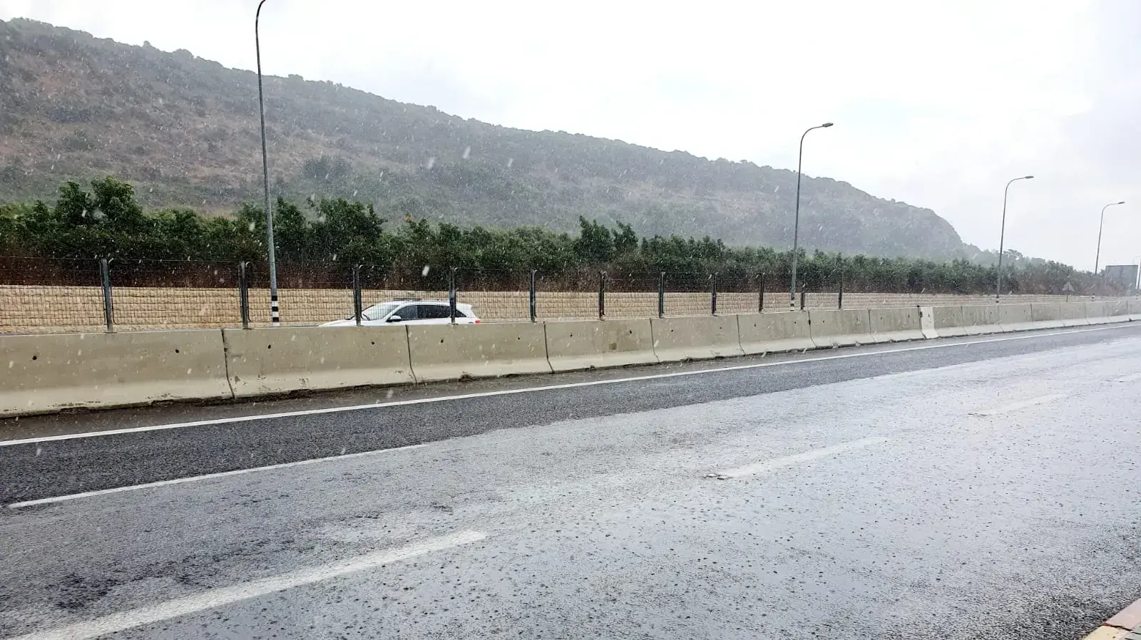 טיפות גשם בפרדיס, 15.09.19 טיפות גשם בפרדיס, 15.09.19