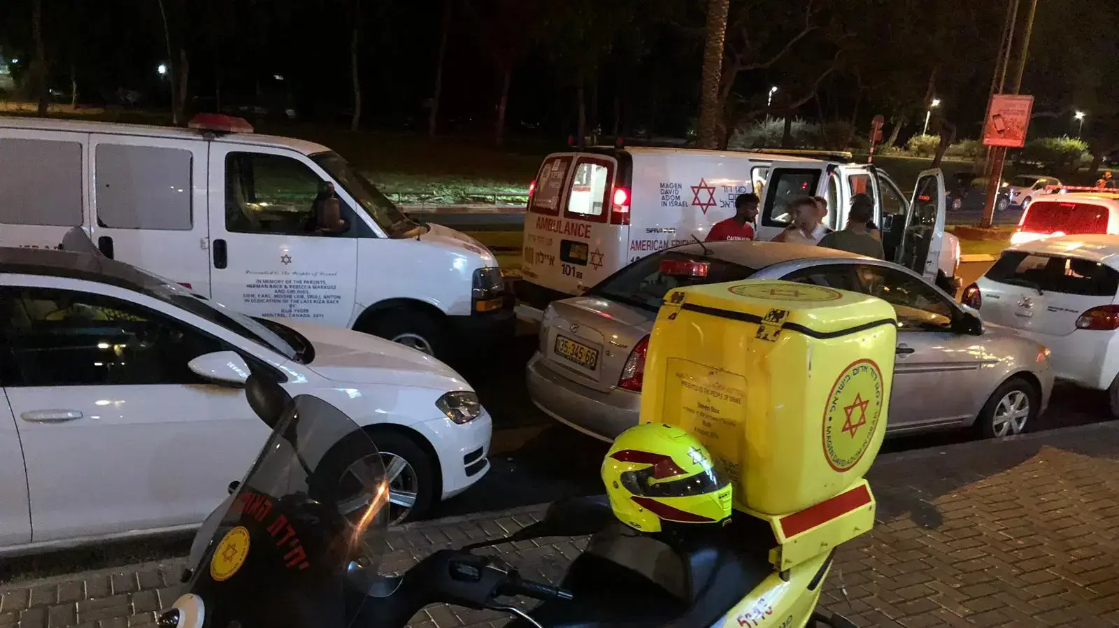 זירת ההתחשמלות בה נפצעו ארבעה אנשים בתל אביב. 20 בספטמבר 2019 זירת ההתחשמלות בה נפצעו ארבעה אנשים בתל אביב. 20 בספטמבר 2019