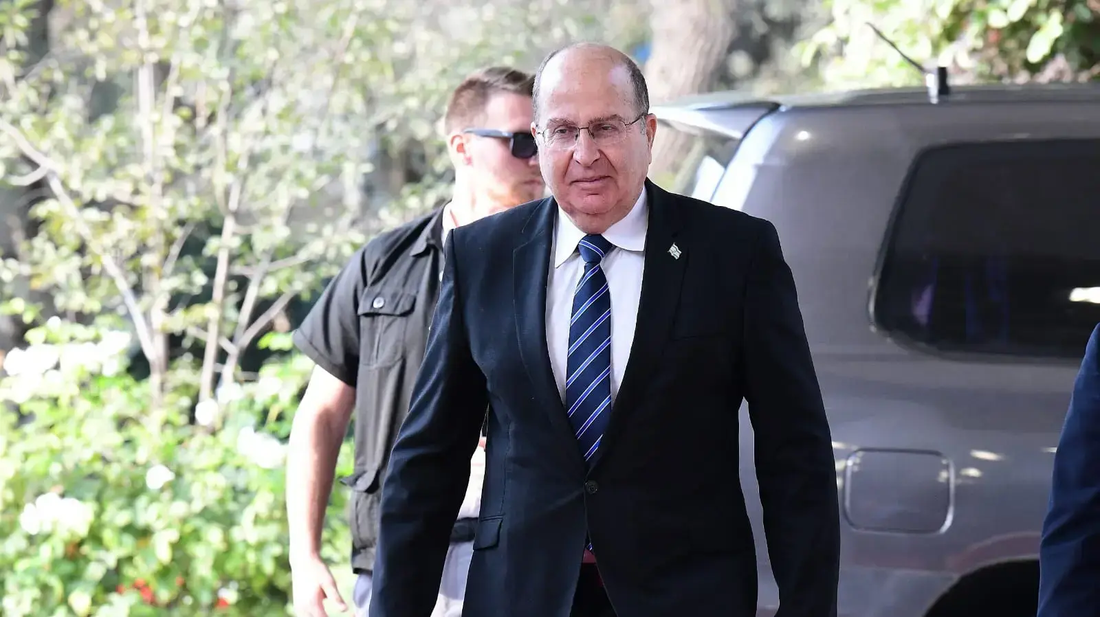 משה בוגי יעלון מגיע להתייעצויות בבית הנשיא, 22 בספטמבר 2019 משה בוגי יעלון מגיע להתייעצויות בבית הנשיא, 22 בספטמבר 2019