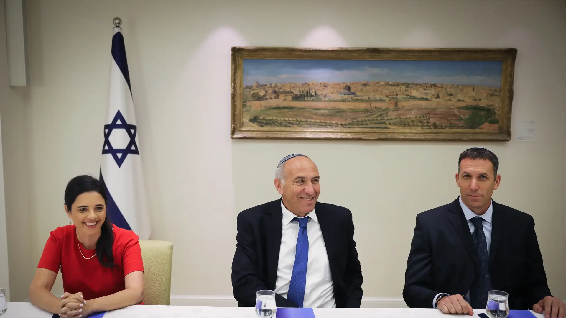 נציגי ימינה, אילת שקד בבית הנשיא להמליץ על המועמד שלהם להרכבת הממשלה, 23 בספטמבר 2019 נציגי ימינה, אילת שקד בבית הנשיא להמליץ על המועמד שלהם להרכבת הממשלה, 23 בספטמבר 2019