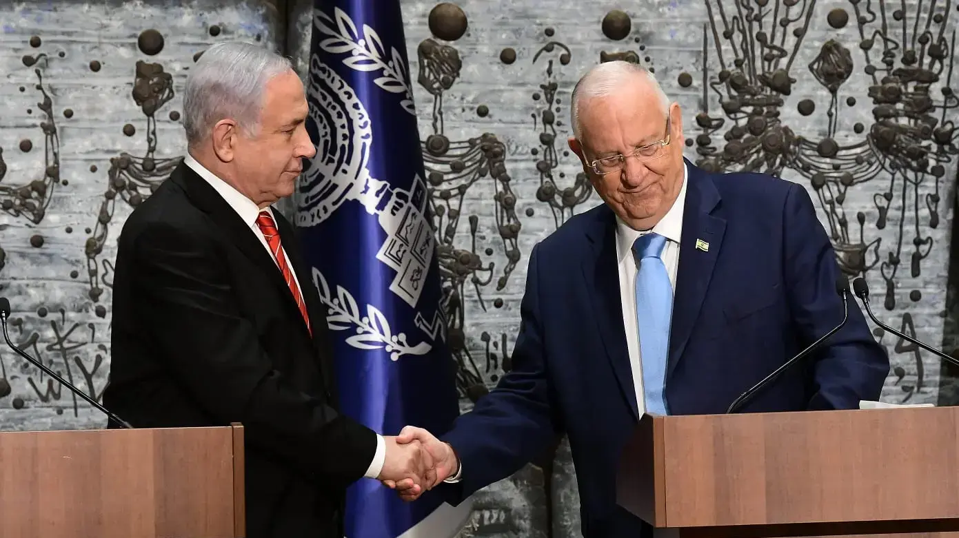 בנימין נתניהו ונשיא המדינה ראובן ריבלין בהצהרה על הרכבת הממשלה, 25.09.19 בנימין נתניהו ונשיא המדינה ראובן ריבלין בהצהרה על הרכבת הממשלה, 25.09.19