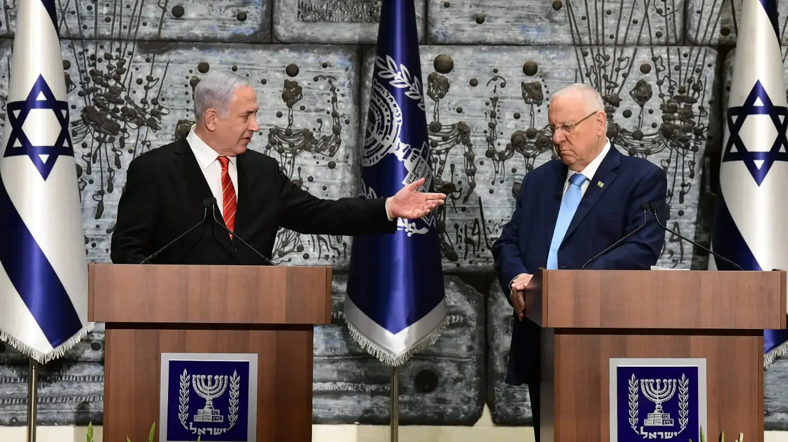 בנימין נתניהו ונשיא המדינה ראובן ריבלין בהצהרה על הרכבת הממשלה, 25.09.19 בנימין נתניהו ונשיא המדינה ראובן ריבלין בהצהרה על הרכבת הממשלה, 25.09.19