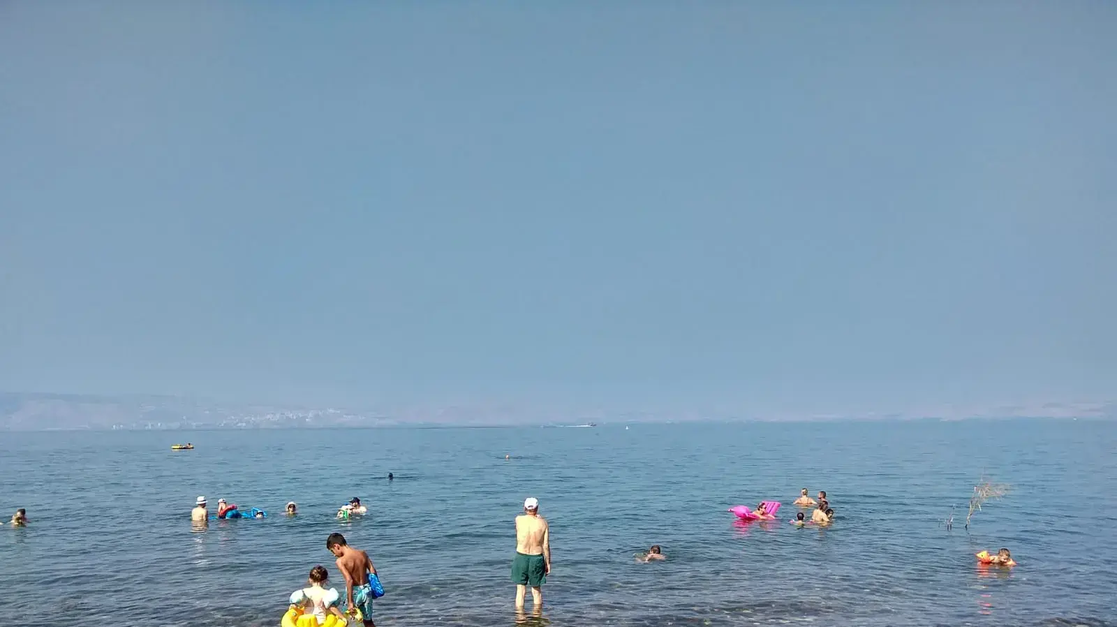 חוף גופרה בכנרת ב-30 בספטמבר 2019 חוף גופרה בכנרת ב-30 בספטמבר 2019