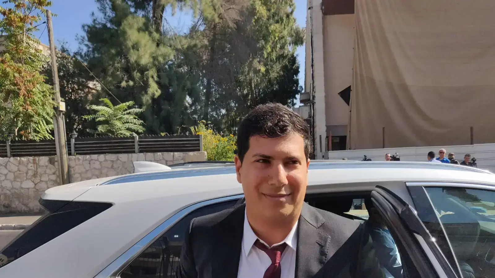 עו"ד עמית חדד, עם כניסתו למשרד המשפטים, בירושלים לקראת השימוע של רה"מ 2 באוקטובר 2019 עו"ד עמית חדד, עם כניסתו למשרד המשפטים, בירושלים לקראת השימוע של רה"מ 2 באוקטובר 2019