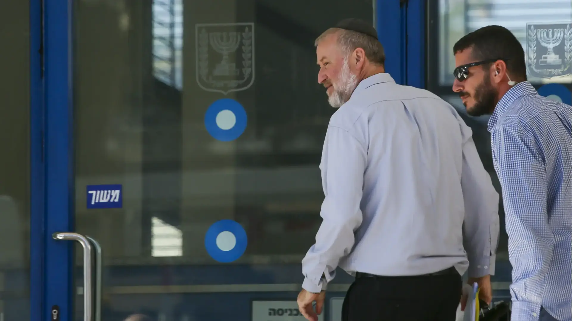 אביחי מנדלבליט