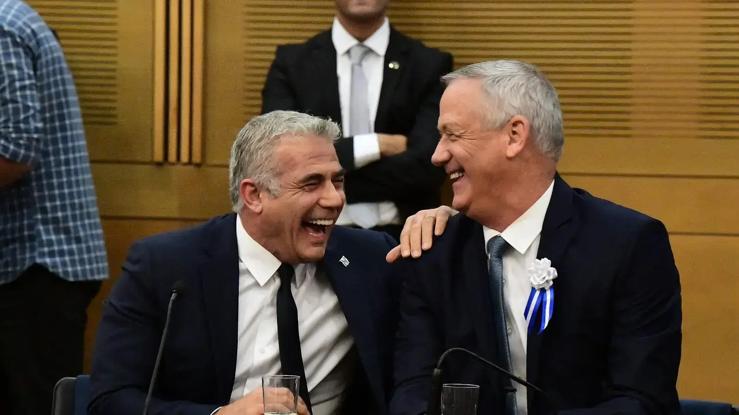 יו"ר כחול לבן, בני גנץ ויאיר לפיד במהלך ישיבת סיעת כחול לבן בכנסת, ירושלים 3 באוקטובר 2019 יו"ר כחול לבן, בני גנץ ויאיר לפיד במהלך ישיבת סיעת כחול לבן בכנסת, ירושלים 3 באוקטובר 2019