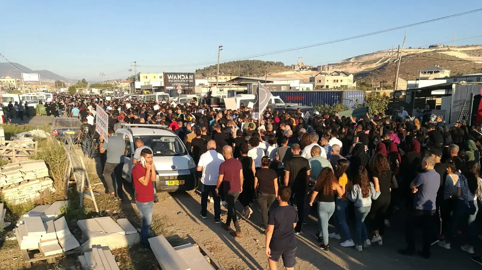 הפגנה במג'ד אל-כרום במחאה על הפשיעה הגואה במגזר הערבי 3 באוקטובר 2019 הפגנה במג'ד אל-כרום במחאה על הפשיעה הגואה במגזר הערבי 3 באוקטובר 2019