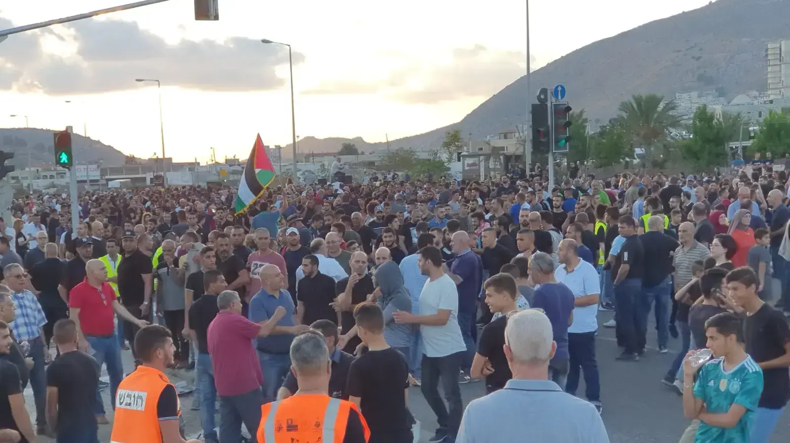 הפגנה במג'ד אל-כרום במחאה על הפשיעה הגואה במגזר הערבי 3 באוקטובר 2019 הפגנה במג'ד אל-כרום במחאה על הפשיעה הגואה במגזר הערבי 3 באוקטובר 2019