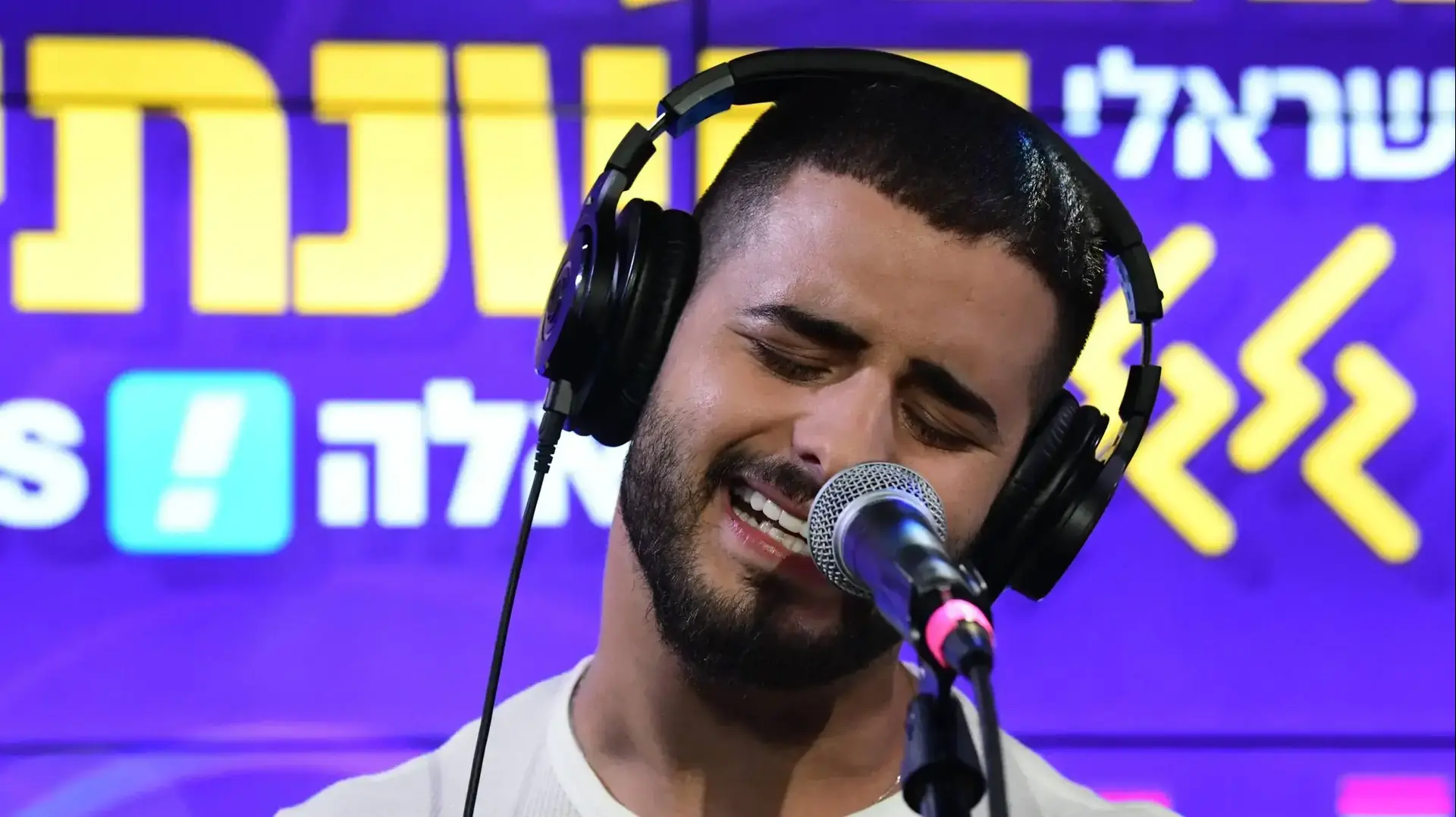 עדן חסון במצעד העברי השנתי של גלגל"צ בשיתוף וואלה, ספטמבר 2019 עדן חסון במצעד העברי השנתי של גלגל"צ בשיתוף וואלה, ספטמבר 2019