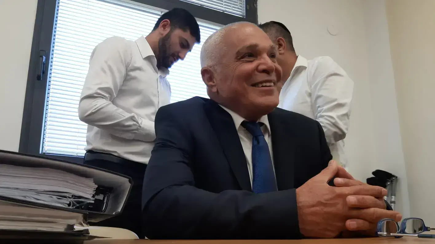 עו"ד יוסי כהן, פרקליטה של שרה נתניהו, בית הדין לעבודה ירושלים 7 באוקטובר 2019 עו"ד יוסי כהן, פרקליטה של שרה נתניהו, בית הדין לעבודה ירושלים 7 באוקטובר 2019