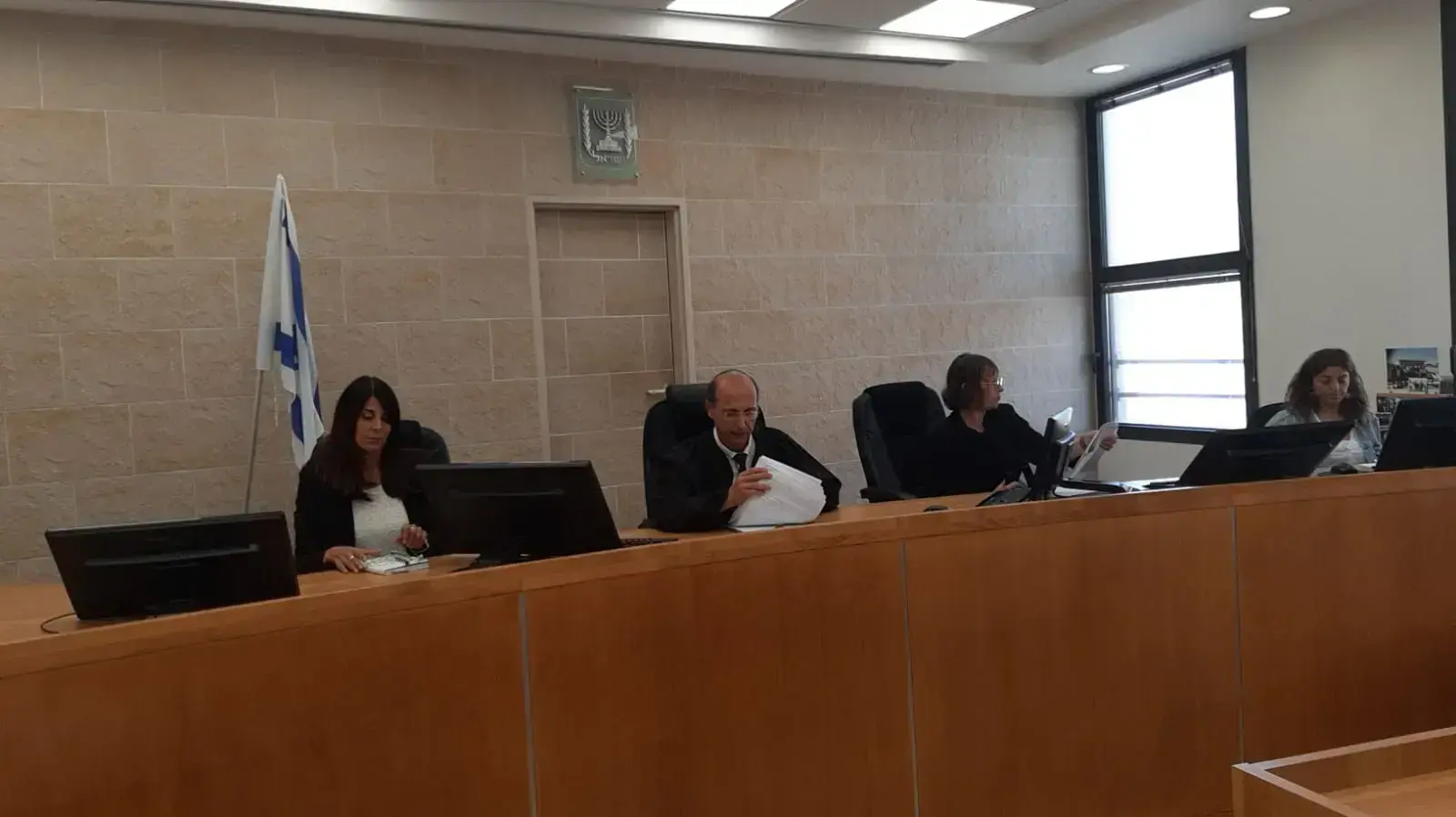 השופט אייל אברהמי בדיון במשפטה של שירה רבן נגד שרה נתניהו, בית הדין לעבודה, 7 באוקטובר 2019 השופט אייל אברהמי בדיון במשפטה של שירה רבן נגד שרה נתניהו, בית הדין לעבודה, 7 באוקטובר 2019