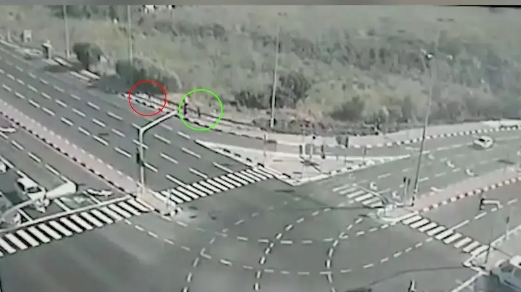 פיגוע דקירה בכביש 433: פלסטיני בן 15 תושב הכפר מדיה, דקר ופצע אישה בת 22, תושבת מודיעין עילית פיגוע דקירה בכביש 433: פלסטיני בן 15 תושב הכפר מדיה, דקר ופצע אישה בת 22, תושבת מודיעין עילית