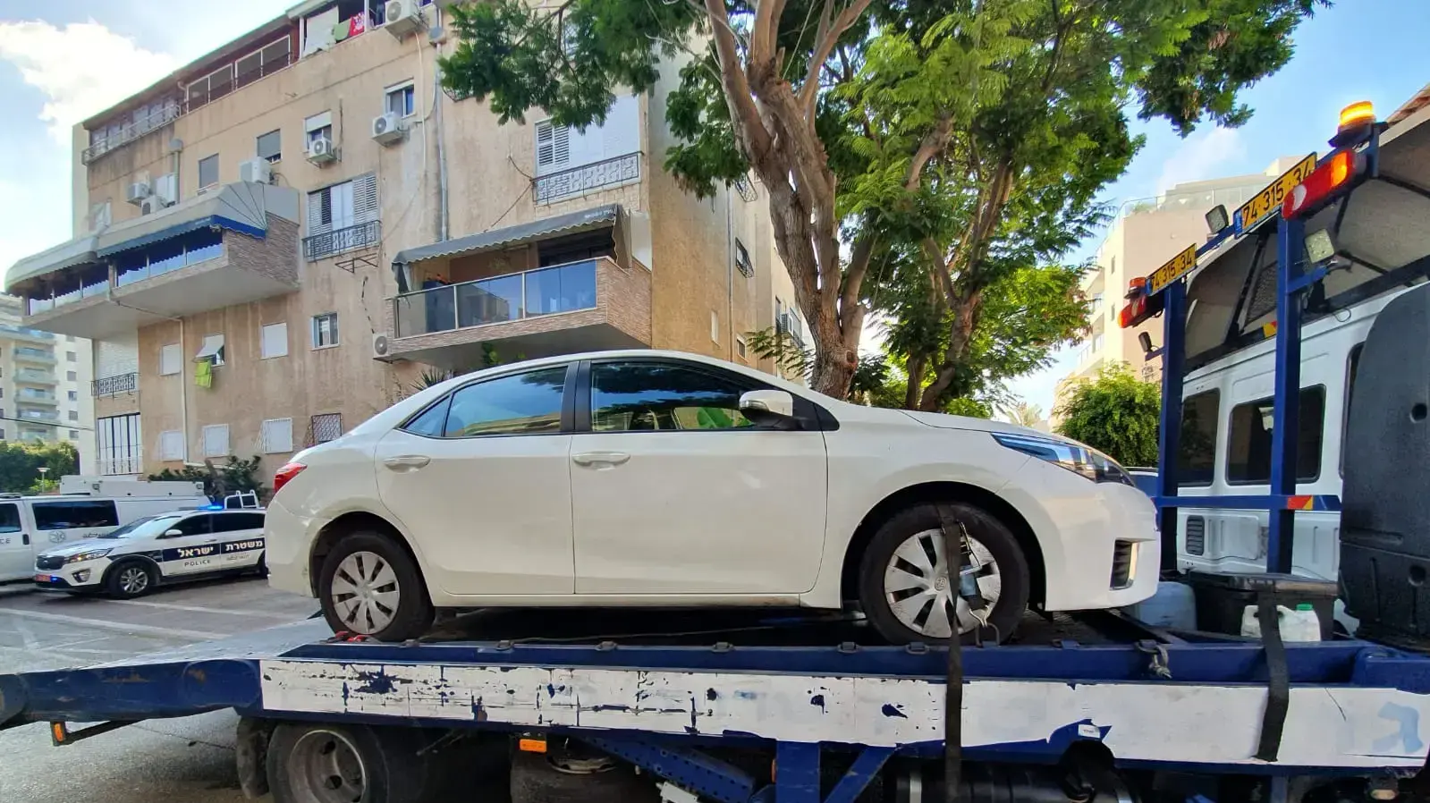 רכבו של החשוד שנחקר בחשד לרצח בת זוגו בקריית ביאליק, על פי השכנים, 11 אוקטובר 2019 רכבו של החשוד שנחקר בחשד לרצח בת זוגו בקריית ביאליק, על פי השכנים, 11 אוקטובר 2019