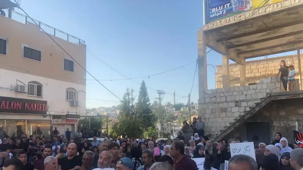 מפגינים בואדי עארה בעקבות רצח מוחמד דעייף, צעיר בן 22. 12 באוקטובר 2019. מפגינים בואדי עארה בעקבות רצח מוחמד דעייף, צעיר בן 22. 12 באוקטובר 2019.