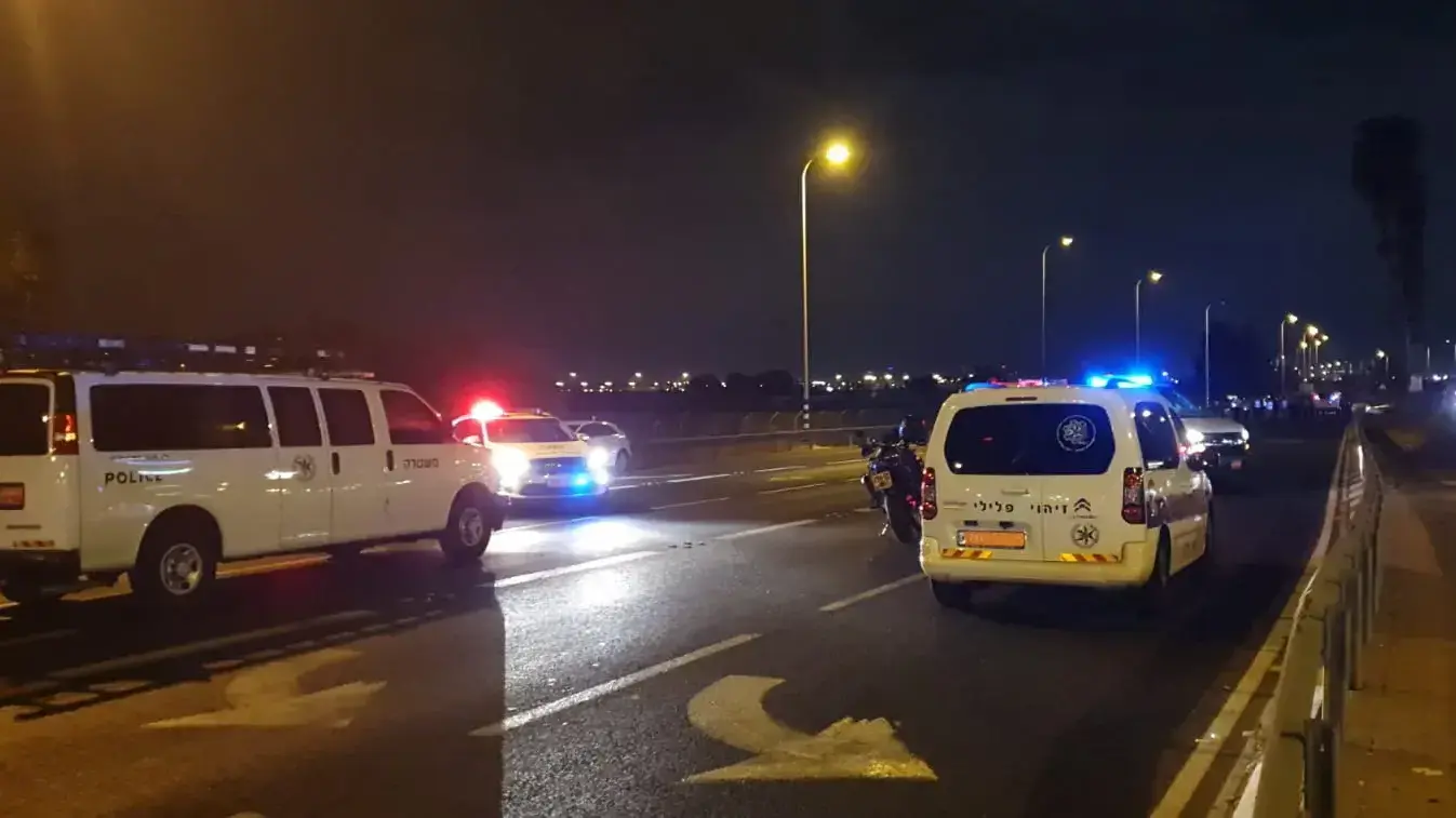 אדם נהרג בפיצוץ רכב בכניסה לאור יהודה אדם נהרג בפיצוץ רכב בכניסה לאור יהודה