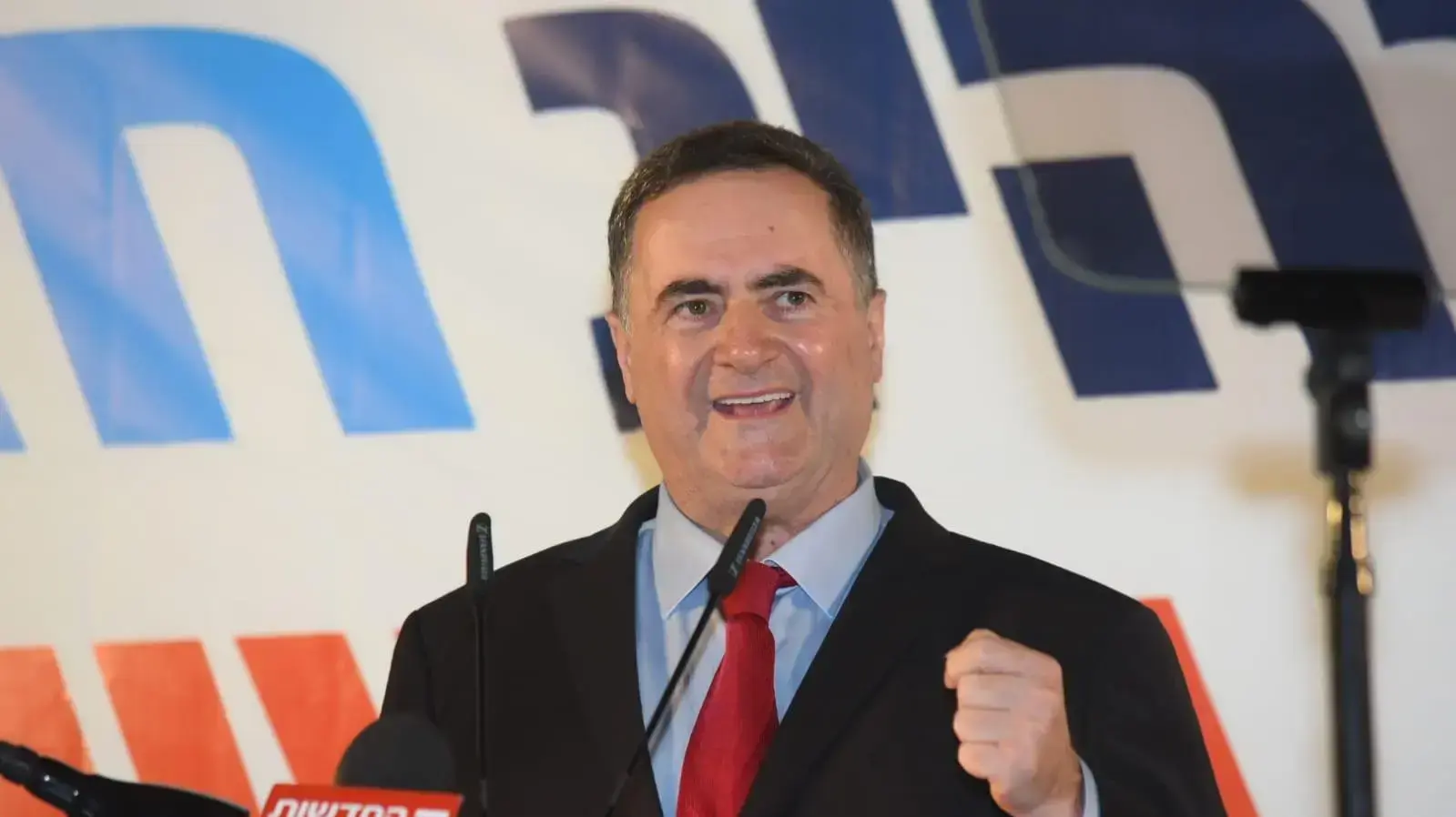 שר החוץ ישראל כ"ץ ורעייתו רונית אירחו הערב באירוע סוכות המסורתי כ4,000 פעילי ליכוד, אזרחים וחברים בביתם שבכפר אחים.15 באוקטובר 2019 שר החוץ ישראל כ"ץ ורעייתו רונית אירחו הערב באירוע סוכות המסורתי כ4,000 פעילי ליכוד, אזרחים וחברים בביתם שבכפר אחים.15 באוקטובר 2019