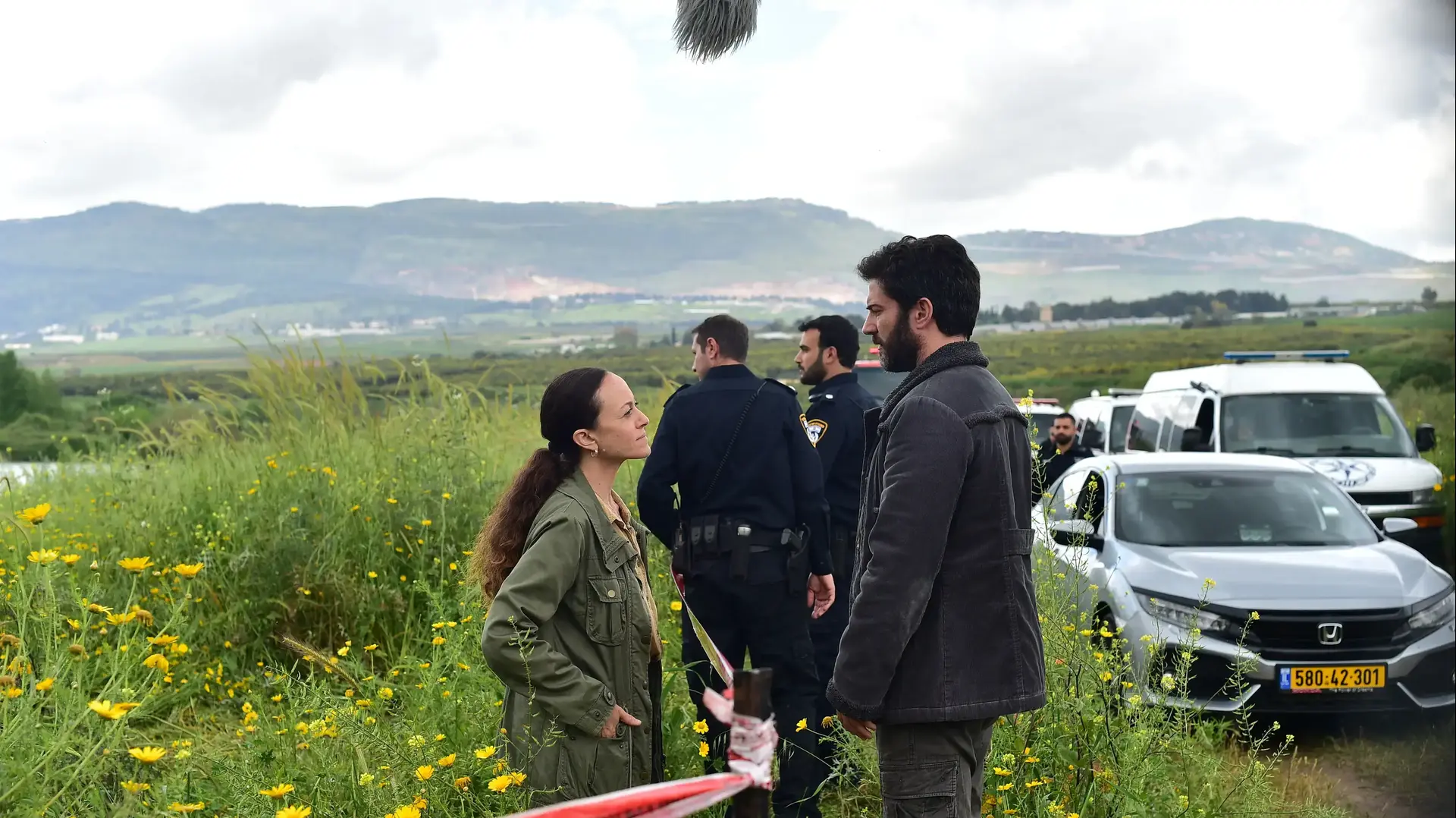 הסדרה "ביום שהאדמה רעדה" הסדרה "ביום שהאדמה רעדה"