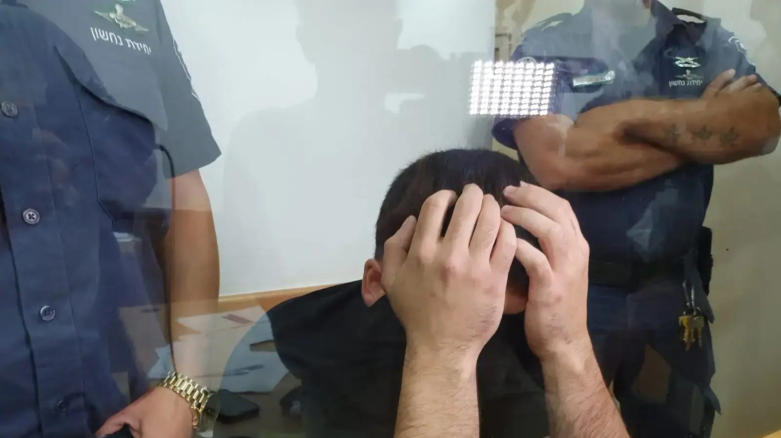הארכת מעצר לגבר החשוד ברצח אשתו והצגת המקרה כהתאבדותה, השלום קריות, 17 באוקטובר 2019 הארכת מעצר לגבר החשוד ברצח אשתו והצגת המקרה כהתאבדותה, השלום קריות, 17 באוקטובר 2019