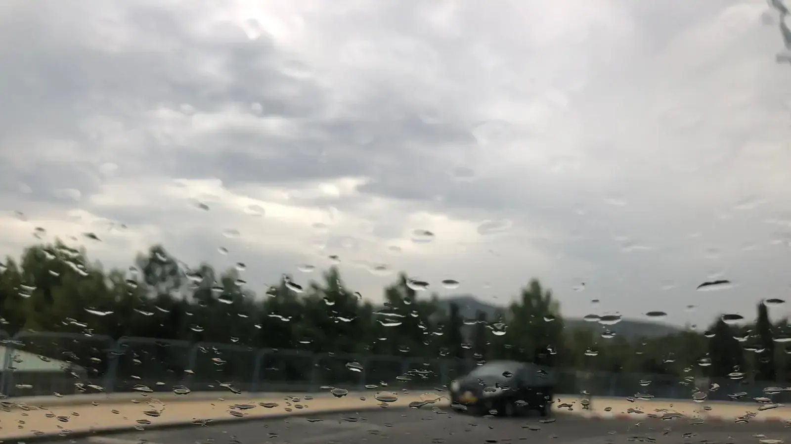 גשם בדרך מיקנעם לטבעון\ 23 באוקטובר 2019 גשם בדרך מיקנעם לטבעון\ 23 באוקטובר 2019