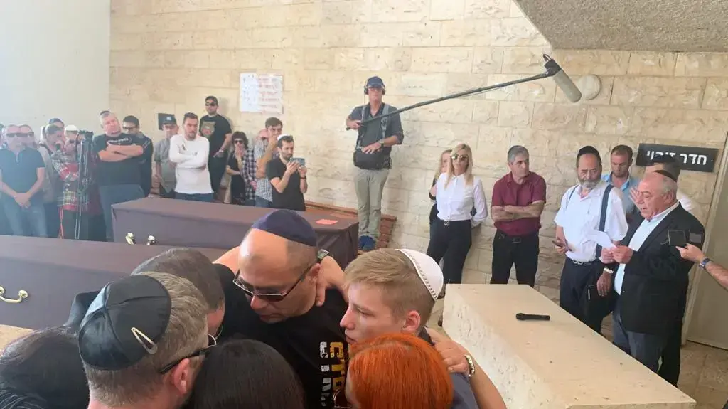 הלוויתם של הרוגי תאונת הדרכים בכביש 6, אוקטובר 2019 הלוויתם של הרוגי תאונת הדרכים בכביש 6, אוקטובר 2019