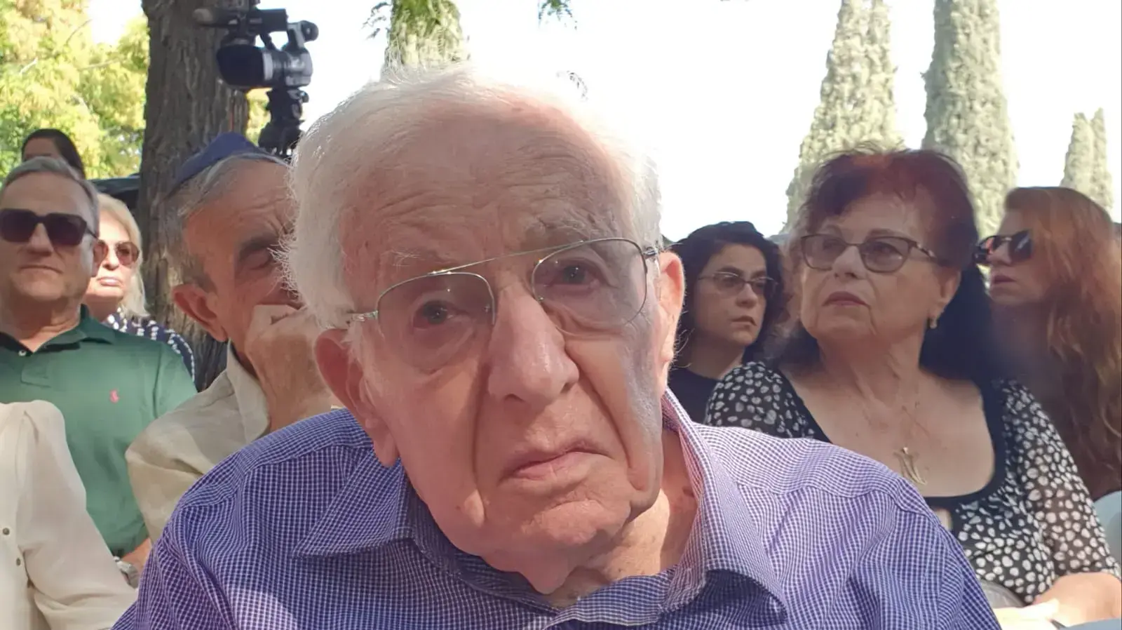 מאיר זפרן, הלווית מרסל ניניו, קיבוץ עינת, 25 באוקטובר 2019 מאיר זפרן, הלווית מרסל ניניו, קיבוץ עינת, 25 באוקטובר 2019