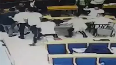תיעוד עימותים בין ראש עיריית טבריה רון קובי לחסידי הרב קוק, 24 באוקטובר 2019 תיעוד עימותים בין ראש עיריית טבריה רון קובי לחסידי הרב קוק, 24 באוקטובר 2019