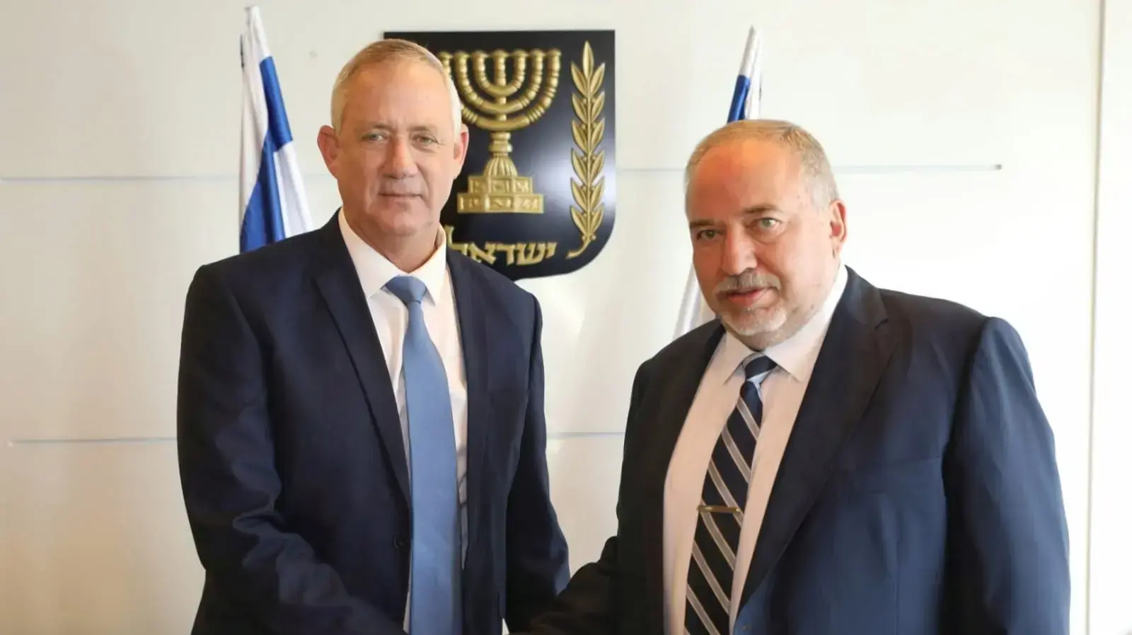 יור כחול לבן בני גנץ נפגש עם יור ישראל ביתנו אביגדור ליברמן, כנסת, 28 באוקטובר 2019