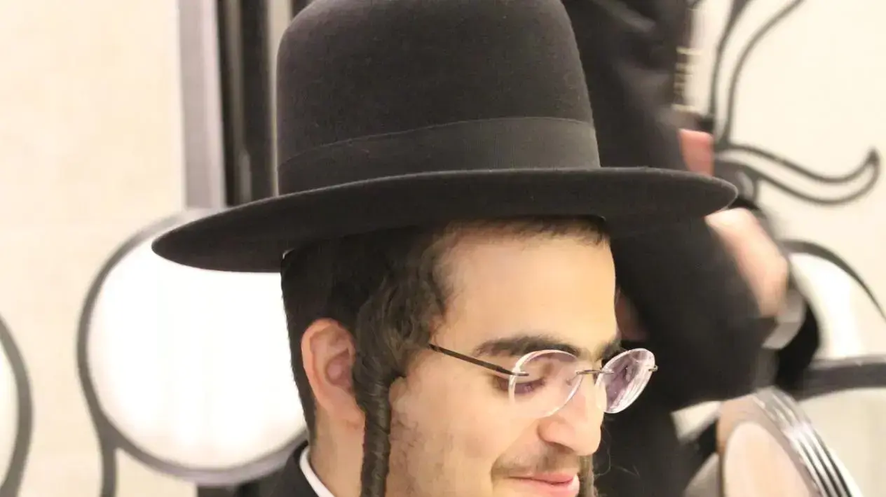 ירחמיאל ישעיהו ברכר, בן 21 ותושב שכונת רמות בירושלים, שנהרג לאחר שנפל מגובה במהלך טיול בנחל במדבר יהודה ירחמיאל ישעיהו ברכר, בן 21 ותושב שכונת רמות בירושלים, שנהרג לאחר שנפל מגובה במהלך טיול בנחל במדבר יהודה