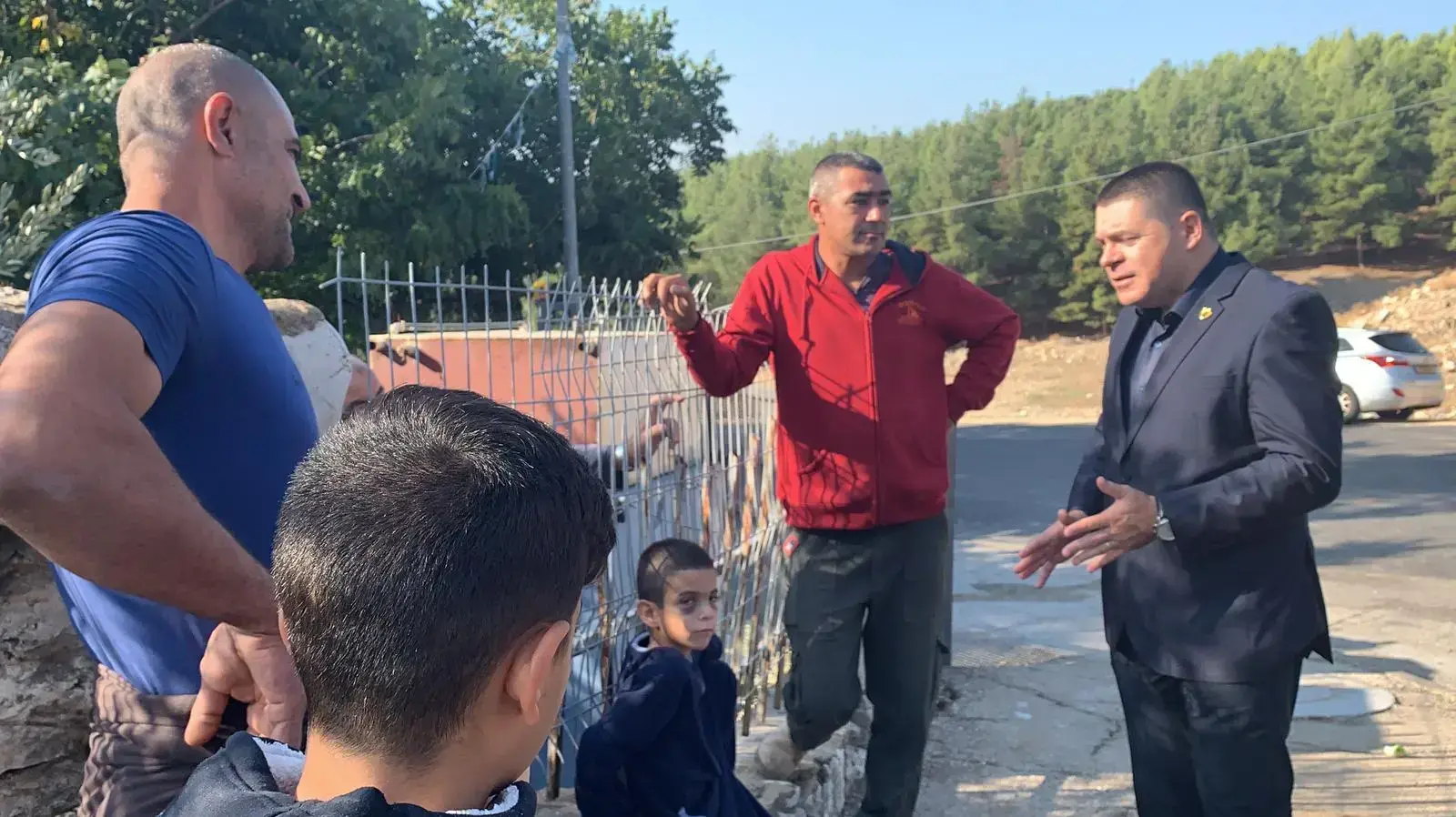 תושבי שכונת עכברה עם ראש עיירת צפת 31 באוקטובר 2019 תושבי שכונת עכברה עם ראש עיירת צפת 31 באוקטובר 2019
