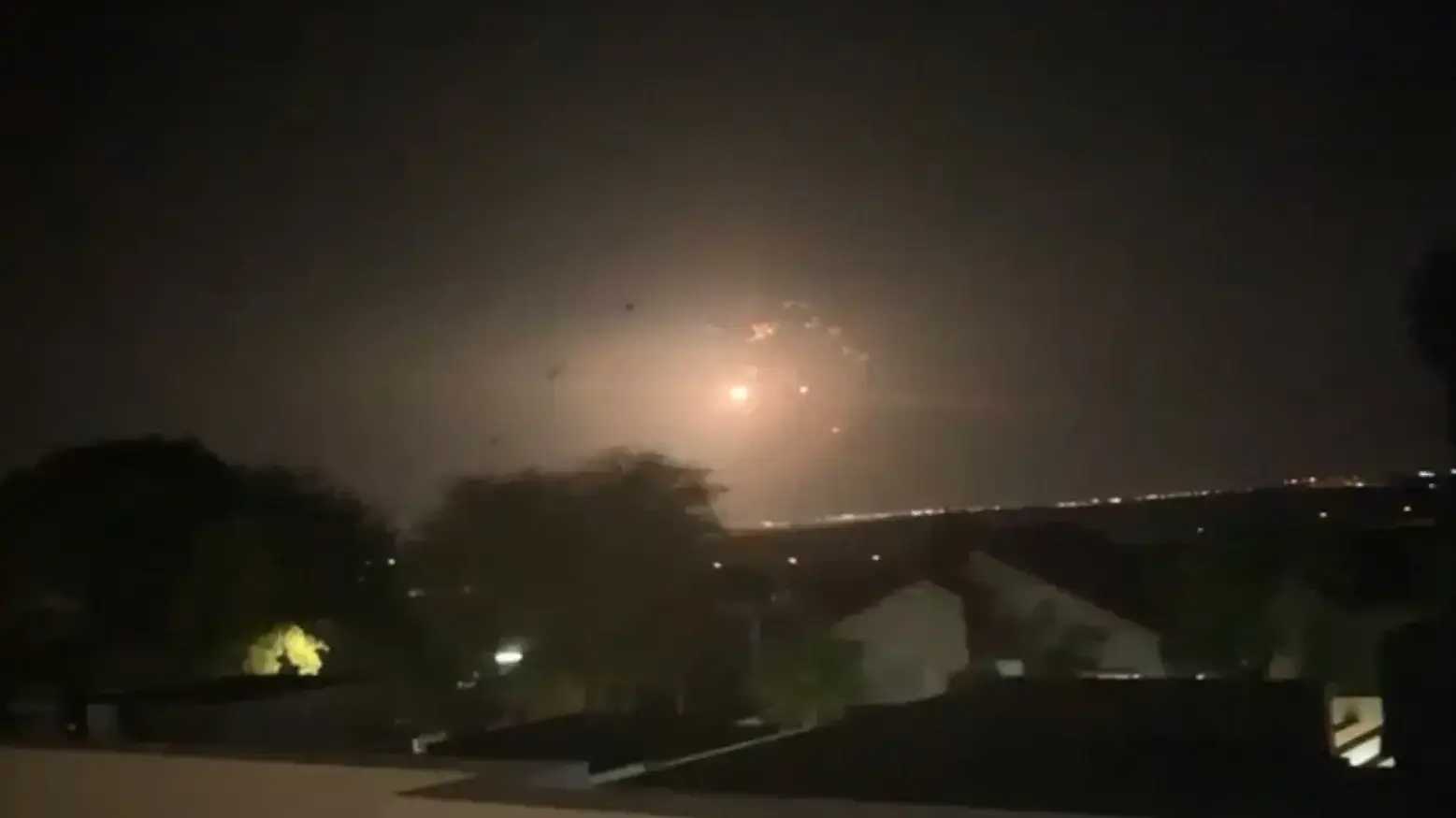 יירוט כיפתך ברזל לאחר התראת צבע אדום בעוטף עזה, 1 בנובמבר 2019 יירוט כיפתך ברזל לאחר התראת צבע אדום בעוטף עזה, 1 בנובמבר 2019