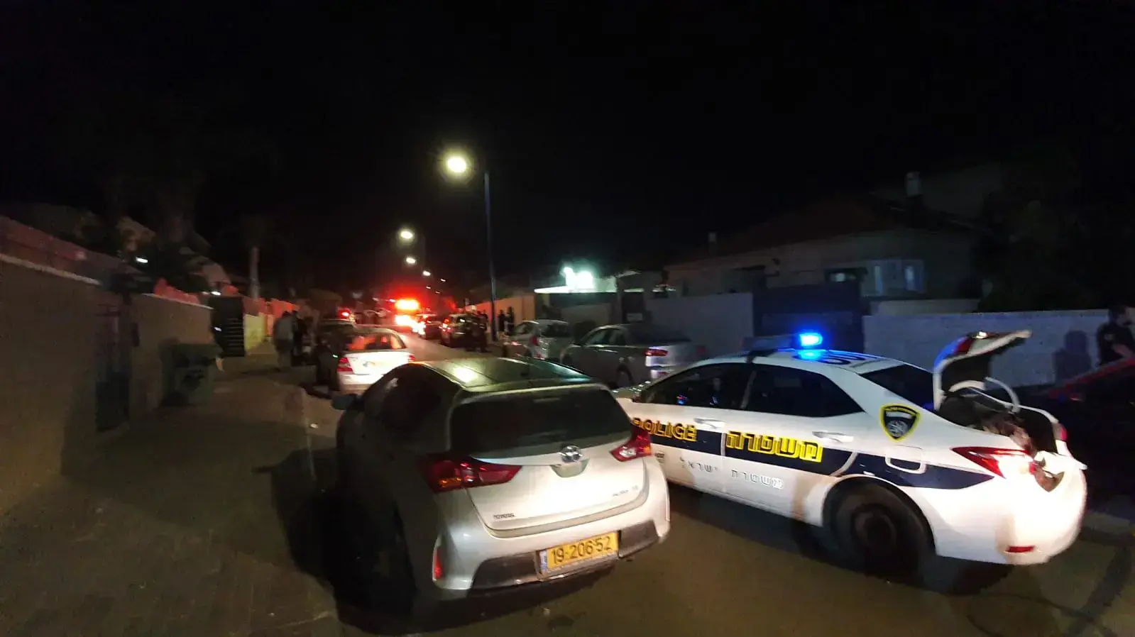 ניידות מחוץ לבית שנפגע פגיעה ישירה מרקטות בשדרות, 1 בנובמבר 2019 ניידות מחוץ לבית שנפגע פגיעה ישירה מרקטות בשדרות, 1 בנובמבר 2019