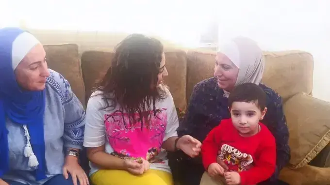 משפחותיהם של היבה ועבד א-רחמן, ירדן 2019 משפחותיהם של היבה ועבד א-רחמן, ירדן 2019