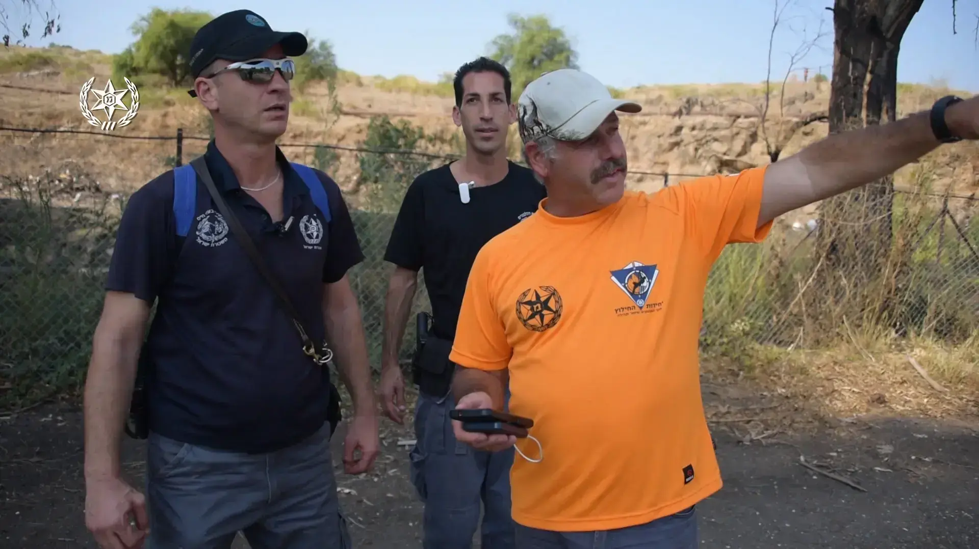 הסתיימו הפקות הלקחים וסיכומי התרגיל הארצי של מתנדבי 12 יחידות החילוץ המשטרתיות הפעולות ברחבי המדינה. הסתיימו הפקות הלקחים וסיכומי התרגיל הארצי של מתנדבי 12 יחידות החילוץ המשטרתיות הפעולות ברחבי המדינה.