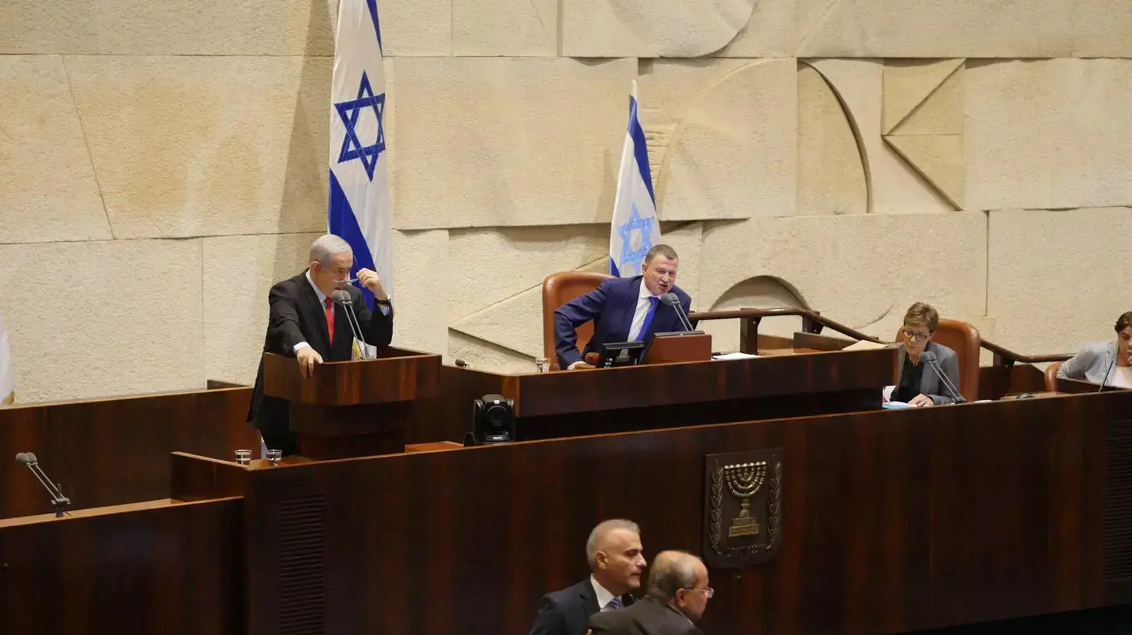 עימות במליאת הכנסת בין ראש הממשלה וחברי הכנסת מהרשימה המשותפת 13 בנובמבר 2019 עימות במליאת הכנסת בין ראש הממשלה וחברי הכנסת מהרשימה המשותפת 13 בנובמבר 2019