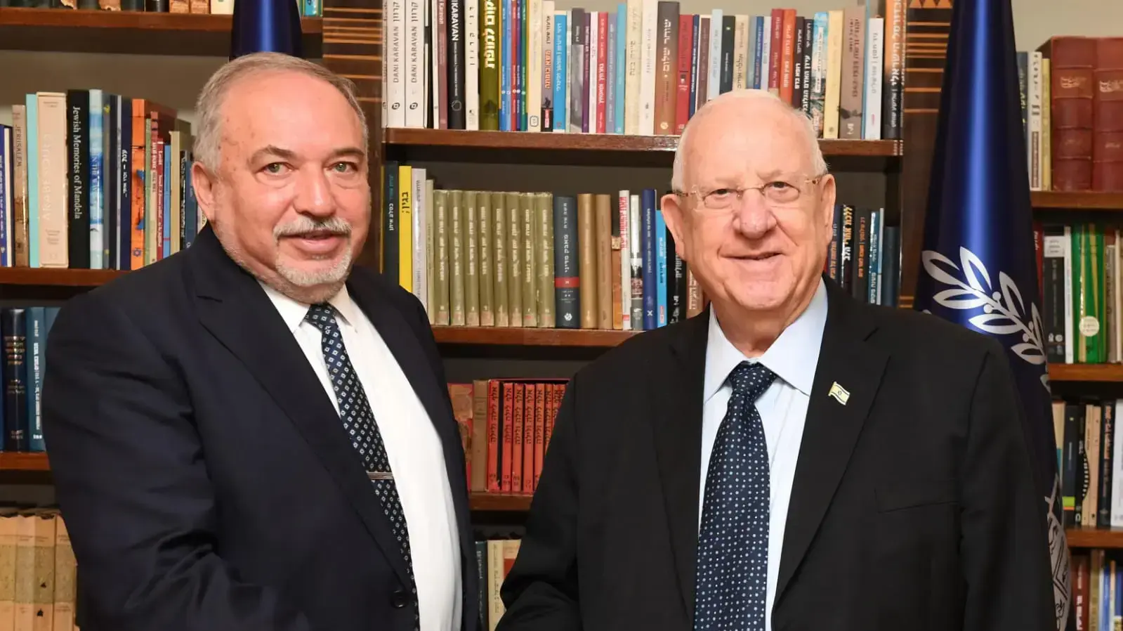 פגישת ריבלין ליברמן בבית הנשיא 13 בנובמבר 2019 פגישת ריבלין ליברמן בבית הנשיא 13 בנובמבר 2019