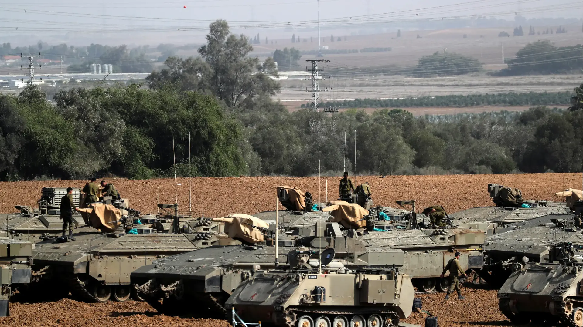טנקים וחיילי צה"ל בגבול רצועת עזה, 13 בנובמבר 2019 טנקים וחיילי צה"ל בגבול רצועת עזה, 13 בנובמבר 2019
