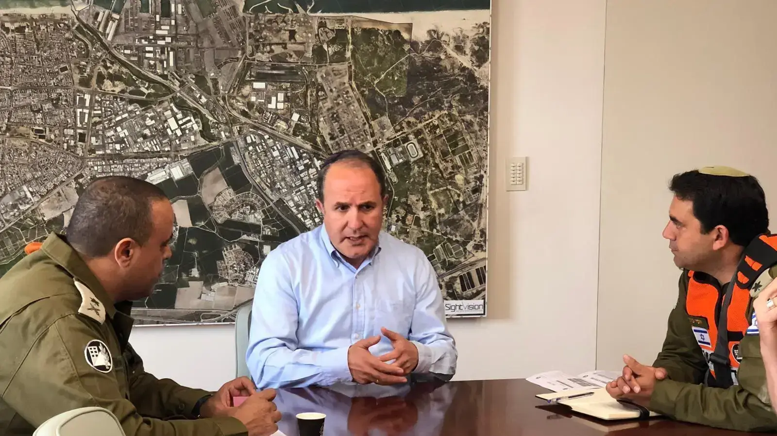 אל"מ יוסי כהן מפקד מחוז דרום של פיקוד העורף בחמ"ל בתיבות אל"מ יוסי כהן מפקד מחוז דרום של פיקוד העורף בחמ"ל בתיבות