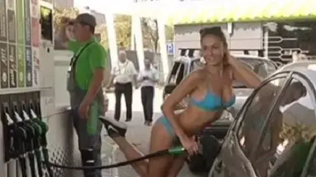 תדלוק חינם למי שמגיע בביקיני